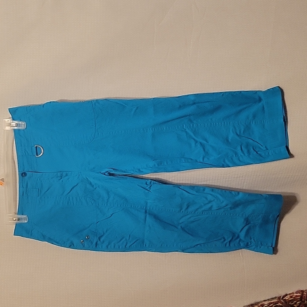 Company Collection Capris